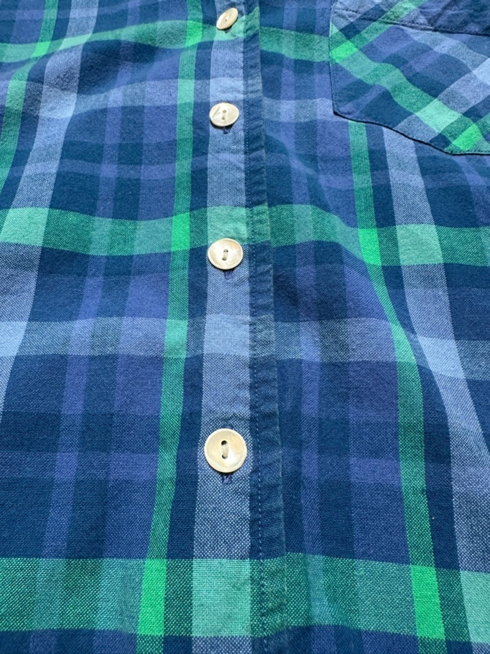 Blue Green Plaid Button Down | 90s Minimalist Boxy Short Sleeve · Erika & Co - Picture 6 of 11